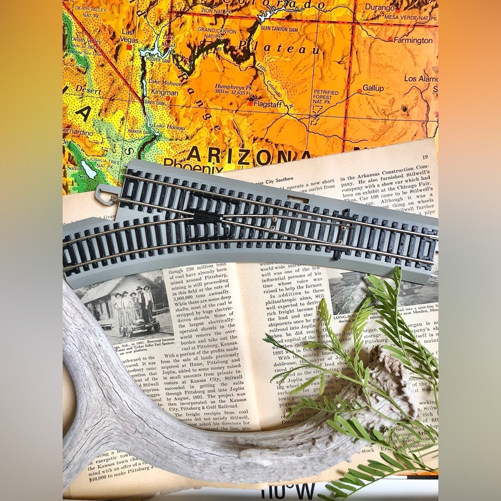 E-Z Model Super Track Pack Train Accessory Collection - Picture 8 of 13